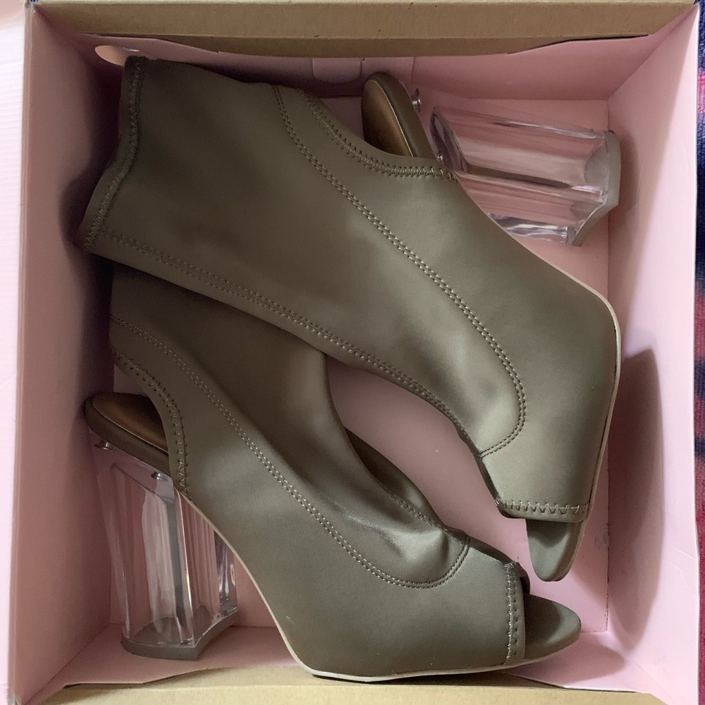 Charlotte Russe Size 9 
Olive Green Clear Heels